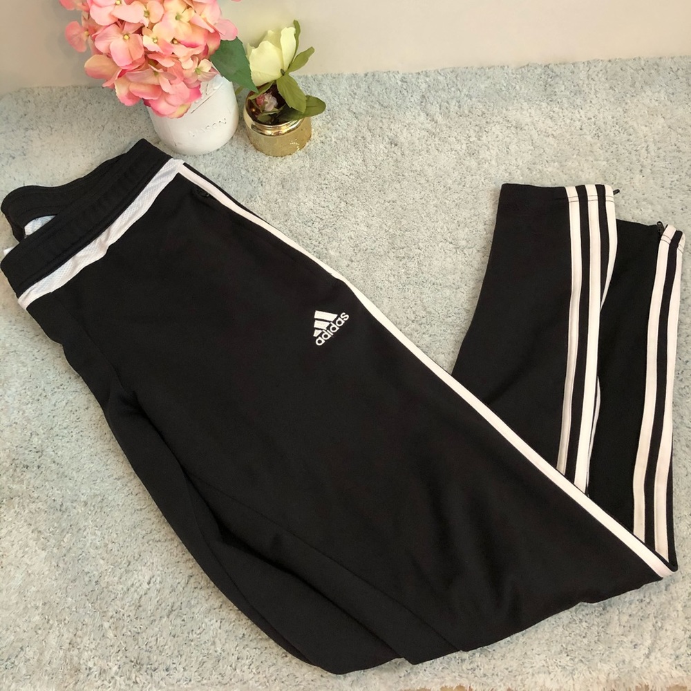 Women’s Adidas Sweatpants